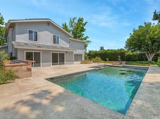 22448 Liberty Bell Rd, Calabasas, CA 91302