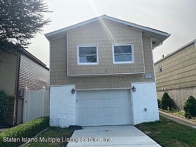 1st image of 56 Country Woods Ln