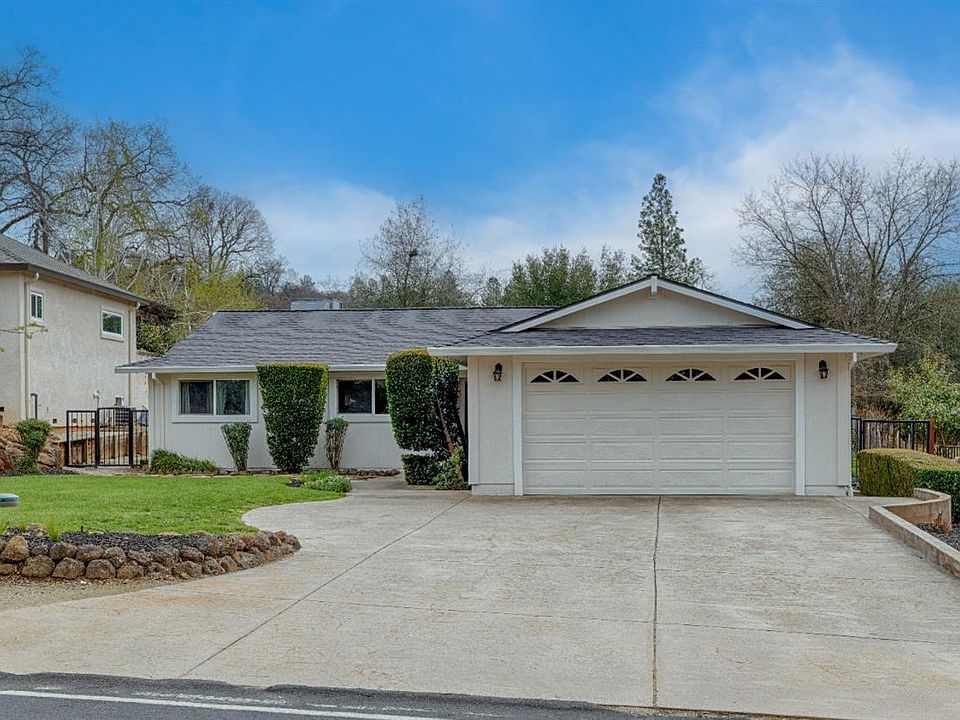 1st image of 13054 Torrey Pines Dr