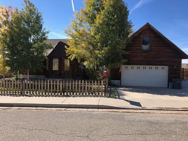 1903 Rolling Rd — Photo 1