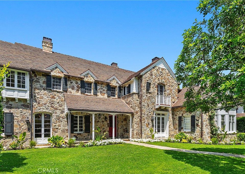 1st image of 10343 Valley Spring Ln