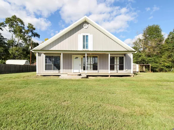 32268 Briarwood Ln, Walker, LA 70785