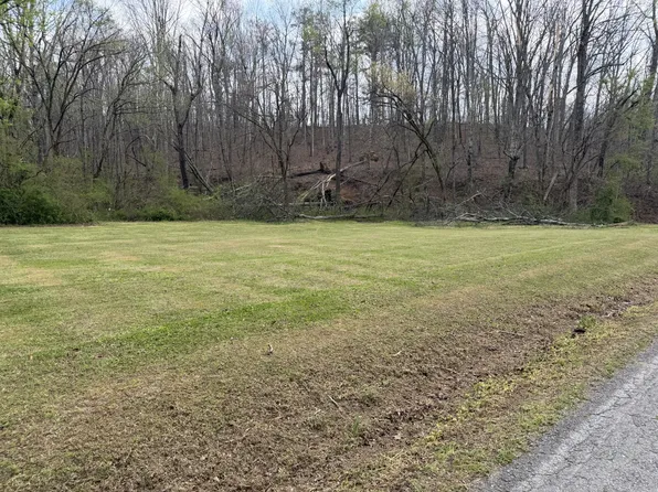 417 Trace Creek Rd, Hohenwald, TN 38462