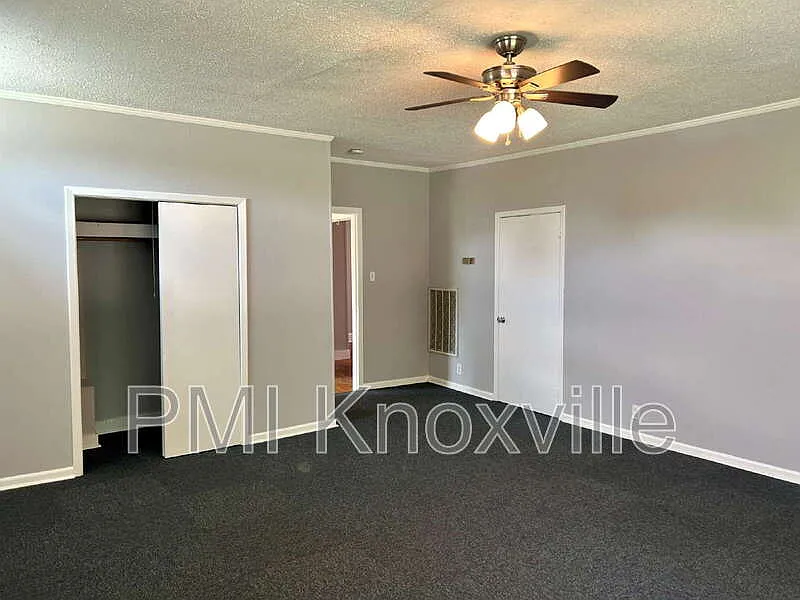3 bed, 2.0 bath, 1650 sqft, $1,295 — Photo 4