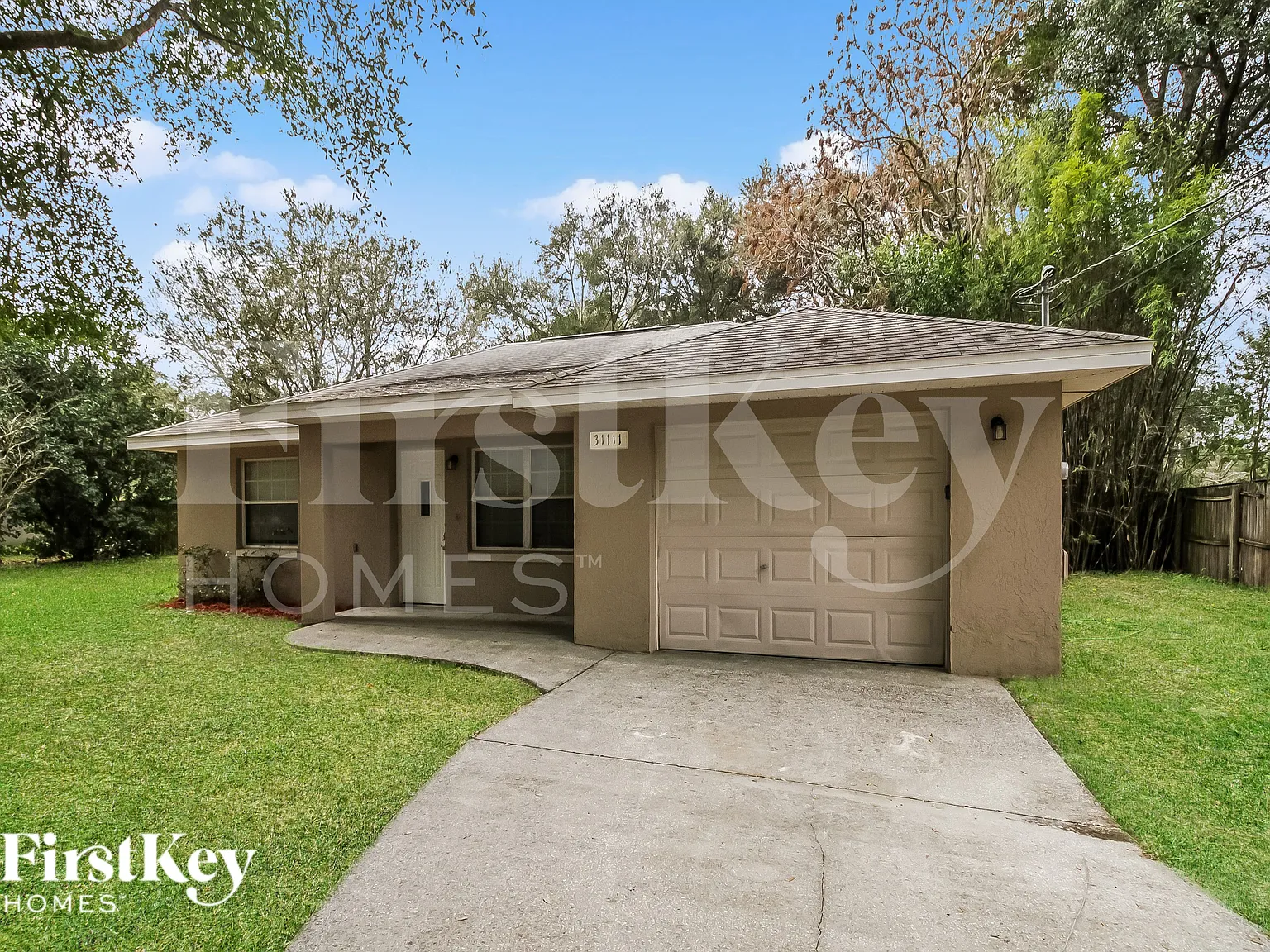 2 bed, 1.5 bath, 1096 sqft, $1,830 — Photo 2