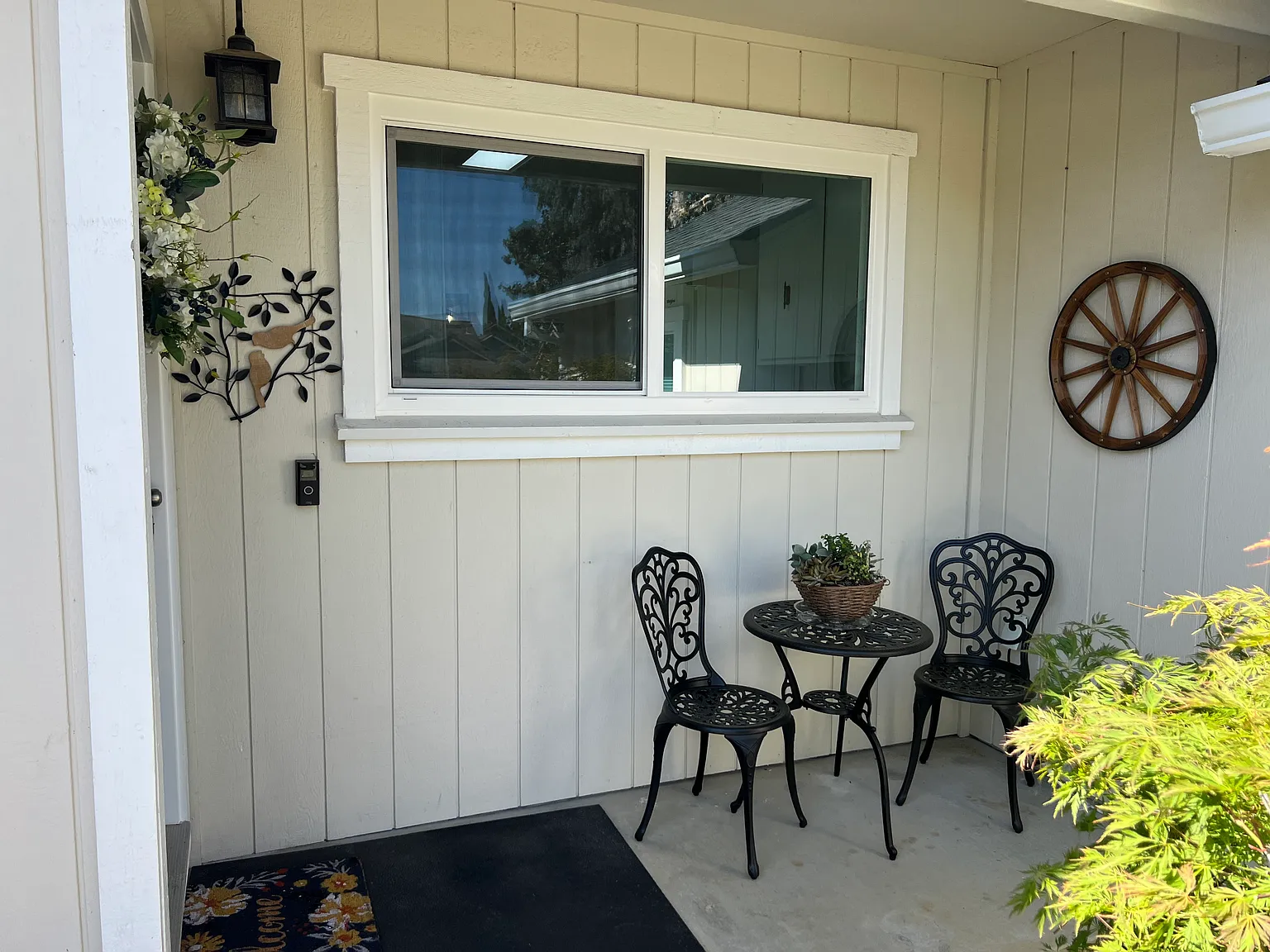 3 bed, 1324 sqft, $3,195 — Photo 3