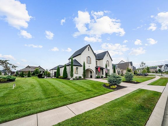 5th image of 7082 Balcolm Ct