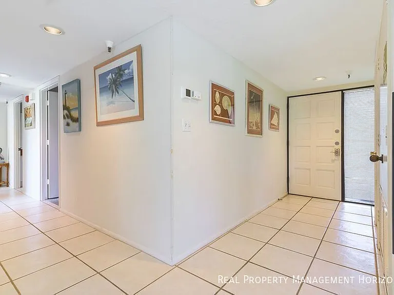 5135 Gulf Of Mexico Dr #103 — Photo 3