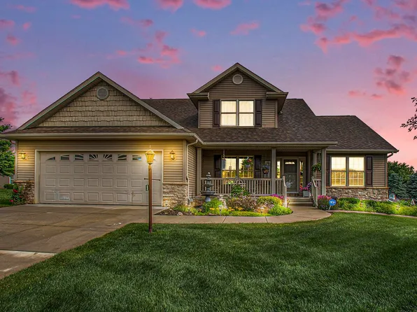 14661 Farm House Dr, Middlebury, IN 46540