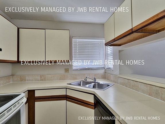 3rd image of 8342 Derbyshire Pl