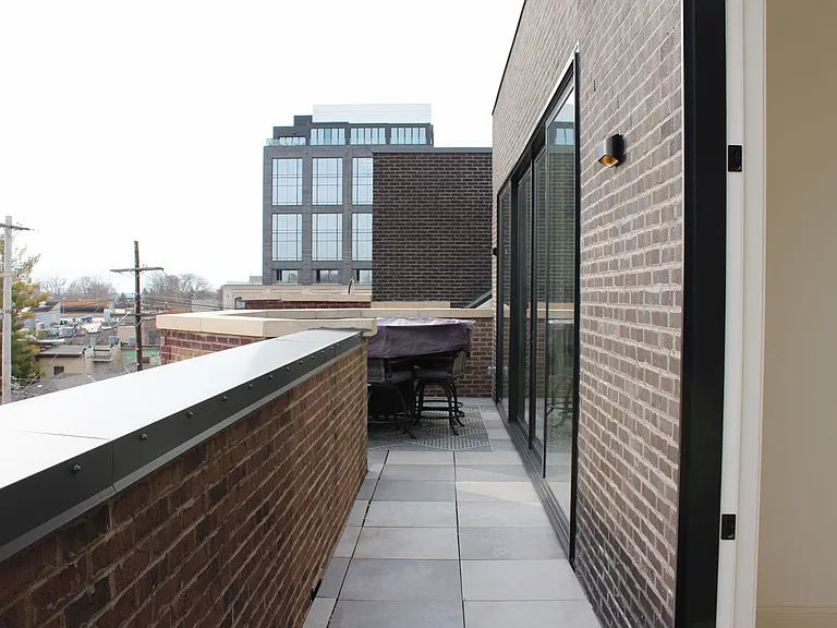 40 Lincoln — Photo 19