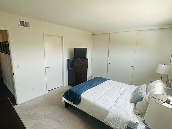 3rd image of 10305 Hemphill Pl