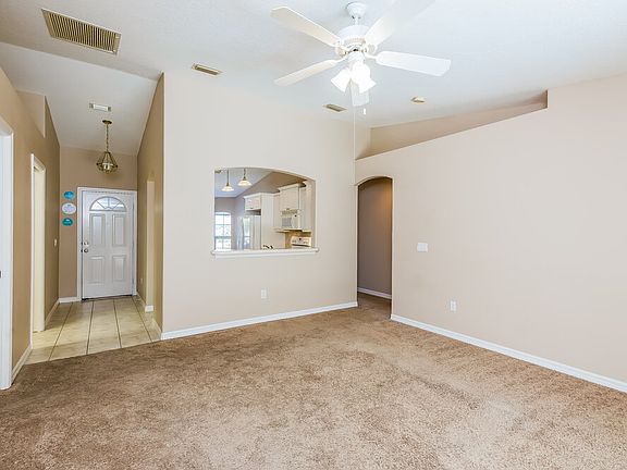 3rd image of 2832 59th Ave E