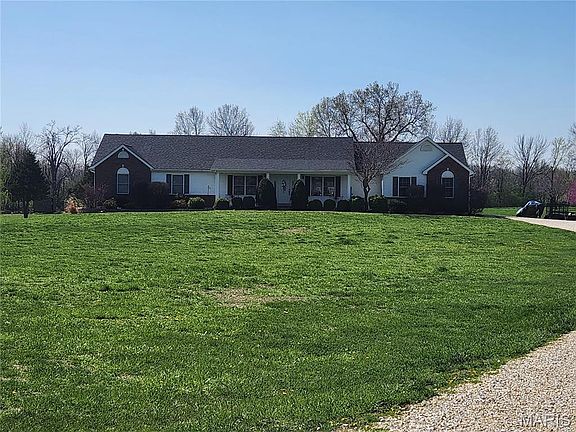 2nd image of 1866 Big Oak Dr