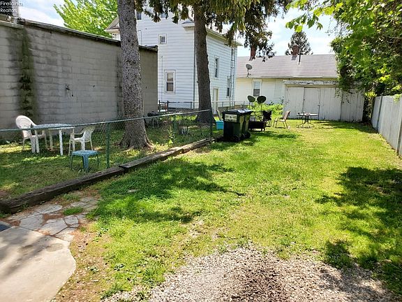 3rd image of 1004 W Monroe St