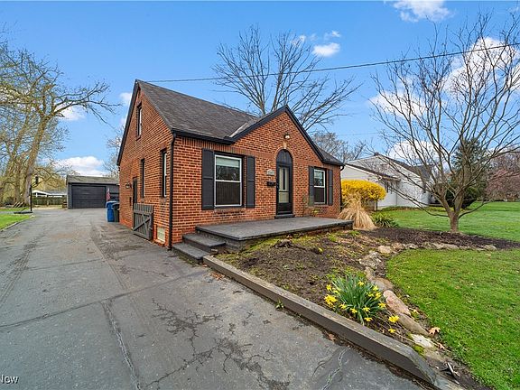 2nd image of 22971 Virginia Ave