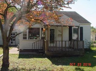 1535 W Olive St, Decatur, IL 62526