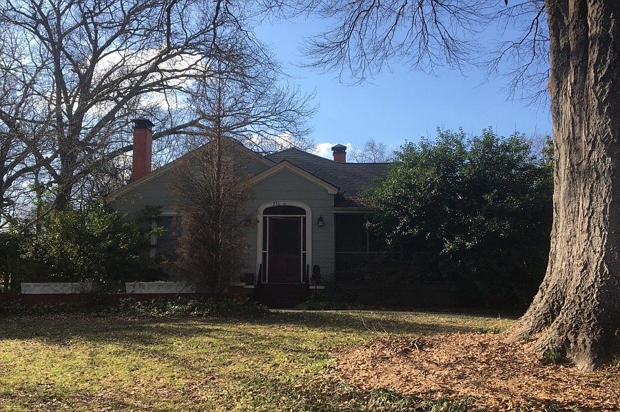 1st image of 516 Candler Park Dr