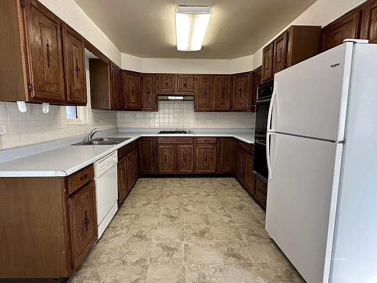 2883 N Bigler Ave — Photo 10