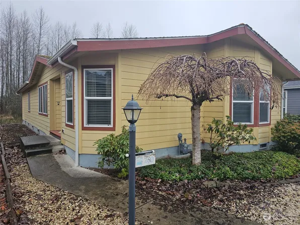 2010 140th E, Tacoma, WA 98445