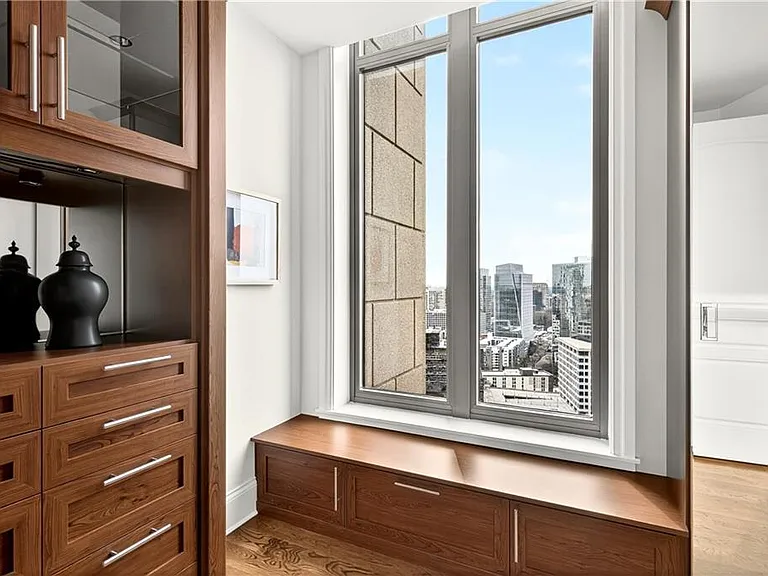 3376 Peachtree Rd NE #41A — Photo 45
