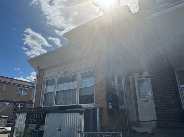 3336 Aldine St Floor 2