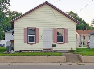 310 W Norris Dr, Ottawa, IL 61350