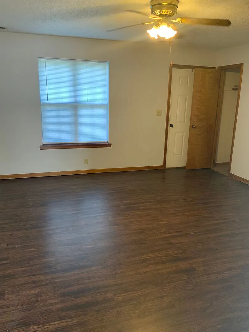 626 - 628 Locust Street — Photo 2