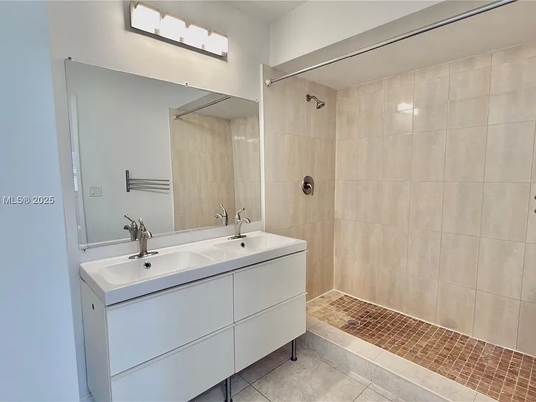 501 Racquet Club Rd — Photo 14