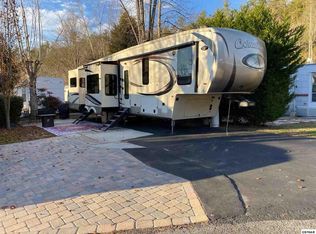 4229 E Parkway LOT 229, Gatlinburg, TN 37738