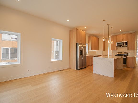 5th image of 2042 W Washington Blvd #1E