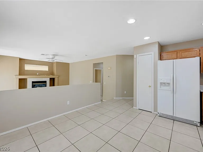 8905 Colorful Pines Ave — Photo 11