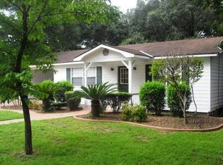 1909 Forest Oaks Dr W, Mobile, AL 36618