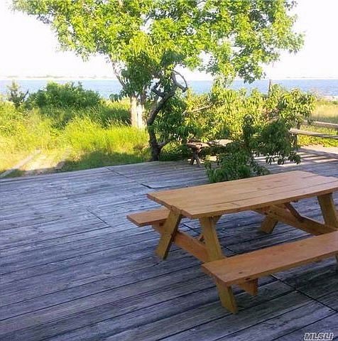 2nd image of 86 Mineola Ave
