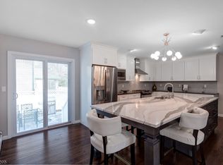 17 Dolores Dr, Montvale, NJ 07645