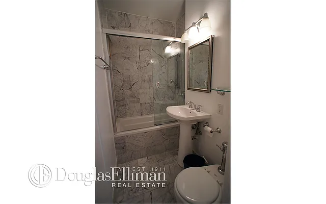 Rented by Douglas Elliman | media 27