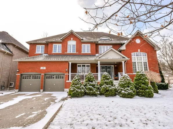 38 Camelot Sq, Barrie, ON L4M 0C3