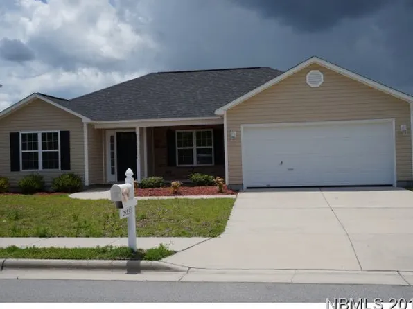 2815 Weathersby Dr, New Bern, NC 28562