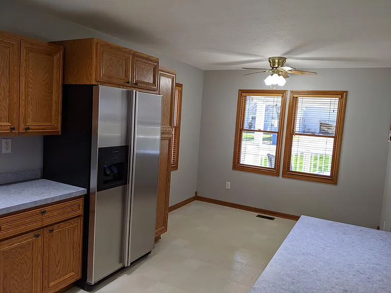 7692 Beachway Dr — Photo 5