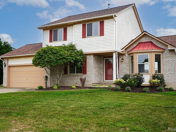 2nd image of 27271 Sparrow Ct