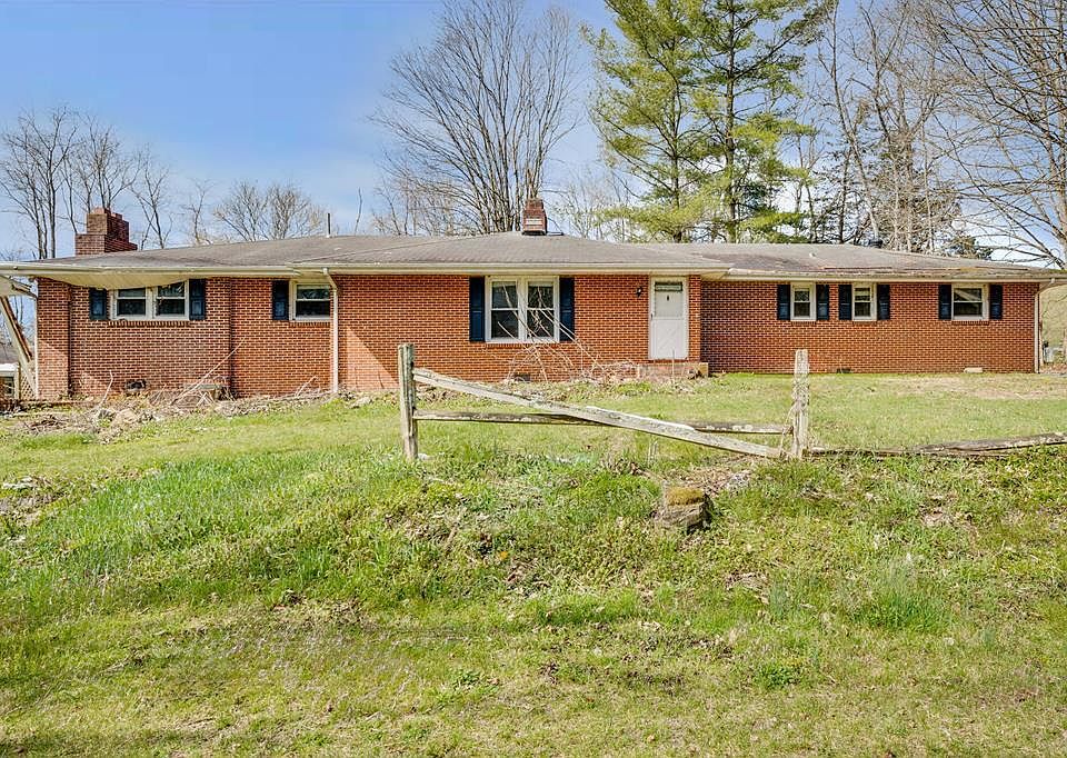 1st image of 36181 Plum Creek Rd