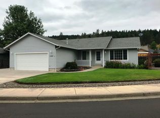 1207 E 2nd Ave, Sutherlin, OR 97479