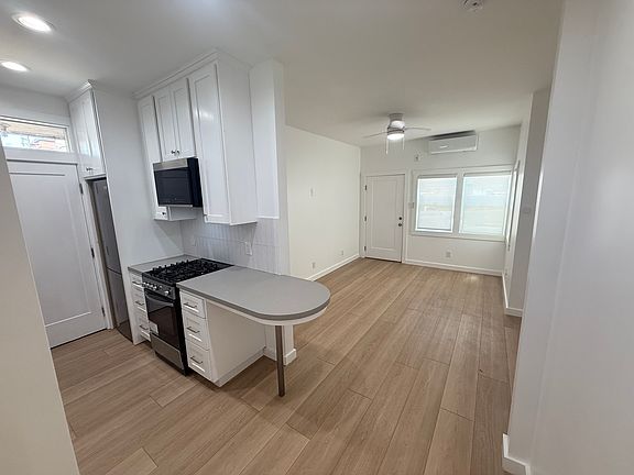 2nd image of 1404 W Colton St #1404