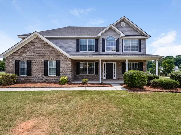 657 Howell Dr, Locust Grove, GA 30248