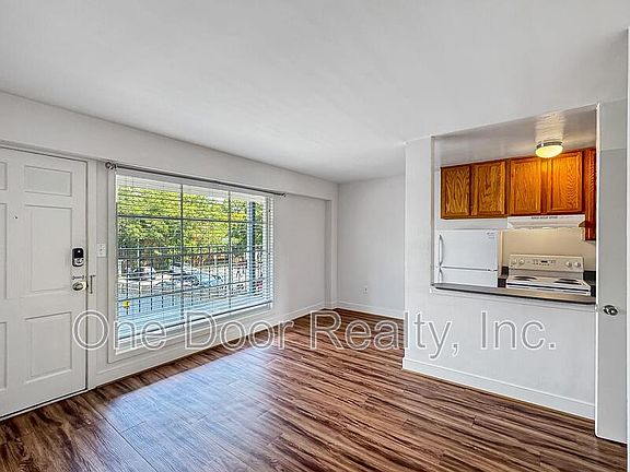 4th image of 732 Scotland St #3