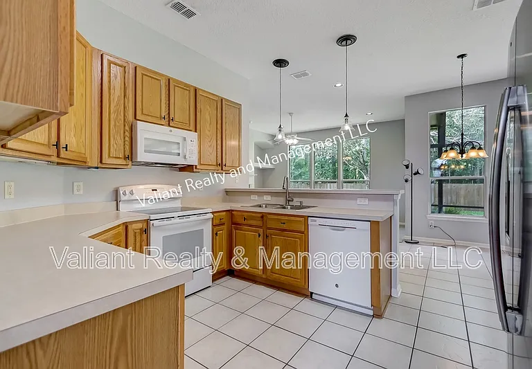 12197 Ripken Cir N — Photo 17