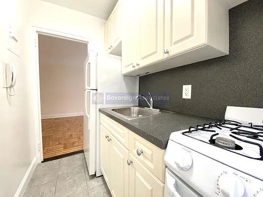 Rented by Sovereign Associates | media 5