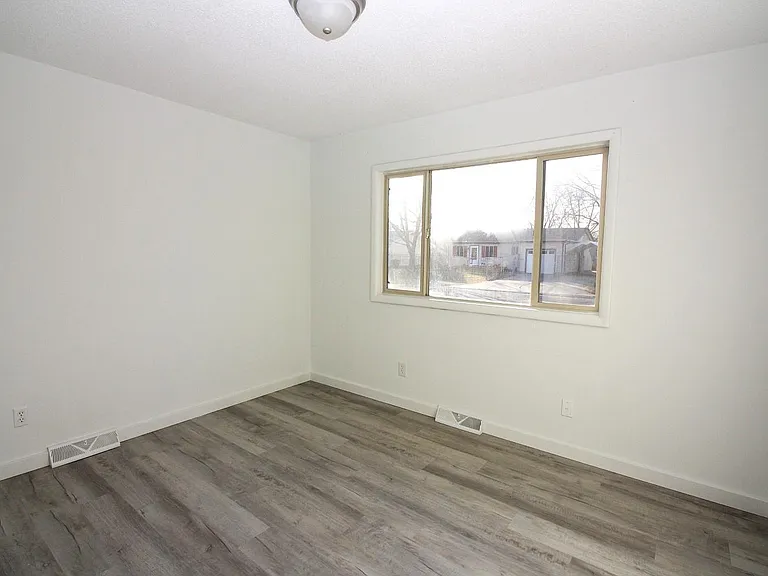 3314 S All Hallows Ave — Photo 11