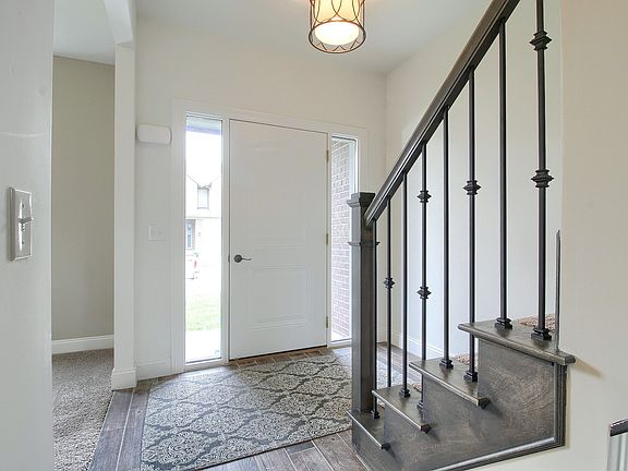 4th image of 47534 Viola Ln
