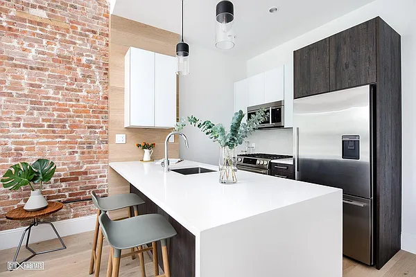 Sold by Citi Habitats | media 20